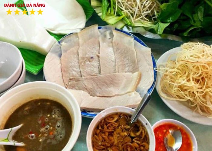 Bánh tráng cuốn thịt heo Bà Hường 