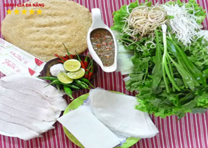 Bánh tráng cuốn thịt heo Trần