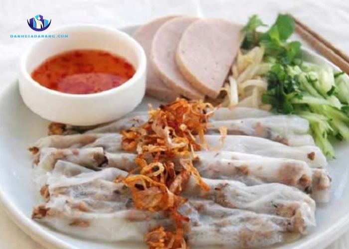 Bánh cuốn nóng Lan