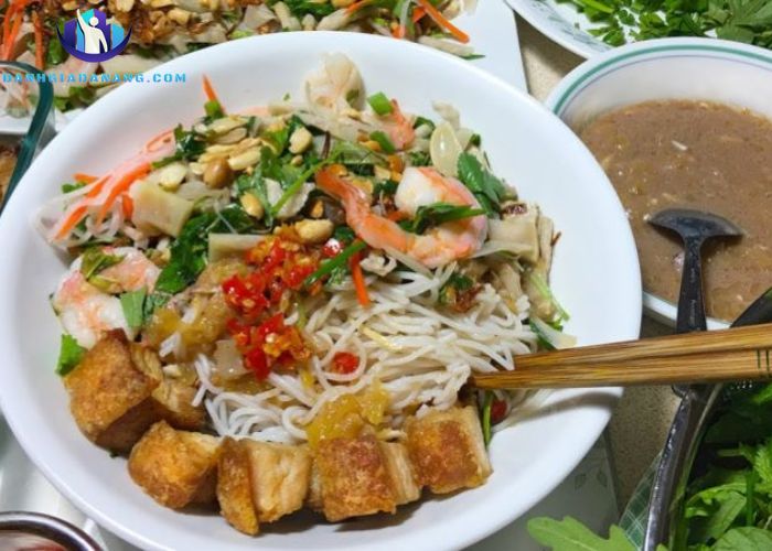 Bún mắm nêm Đà Nẵng bà Thuyên