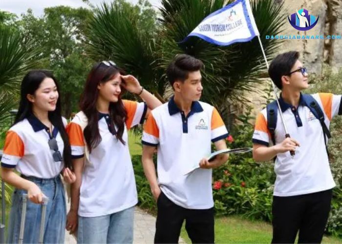 Lưu ý về hướng dẫn viên và các tour du lịch