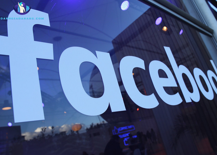 Tặng Acc Facebook 2025 Miễn Phí là gì?